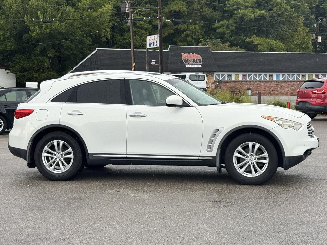 Infiniti FX FX35 2WD 2009