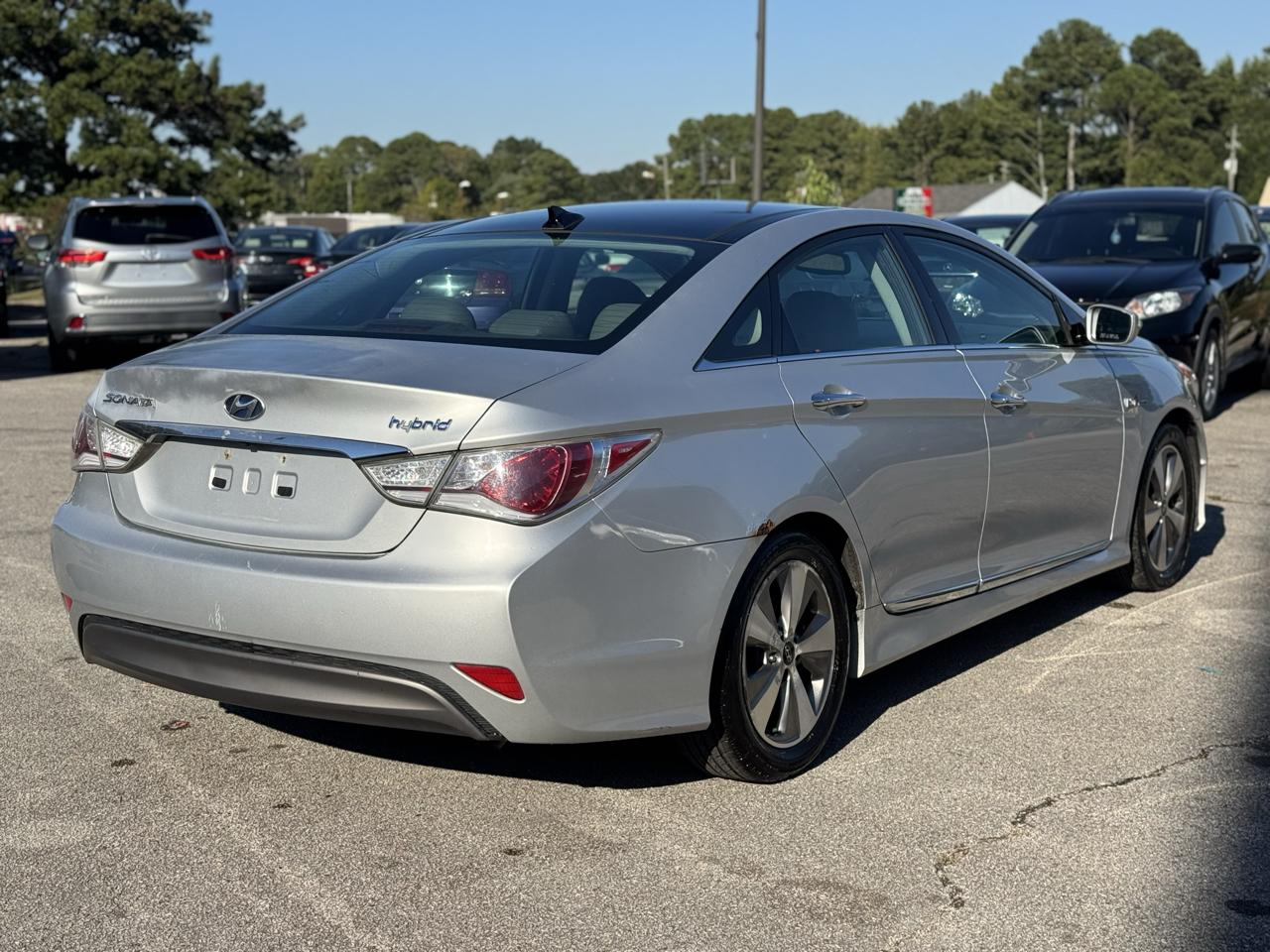 Hyundai Sonata Hybrid Sedan 2012