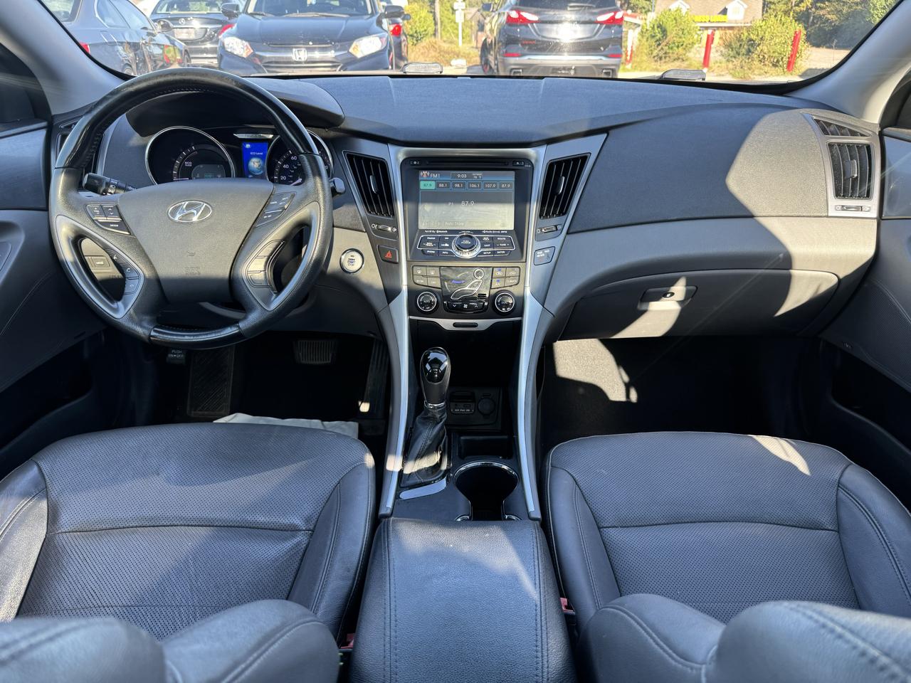 Hyundai Sonata Hybrid Sedan 2012