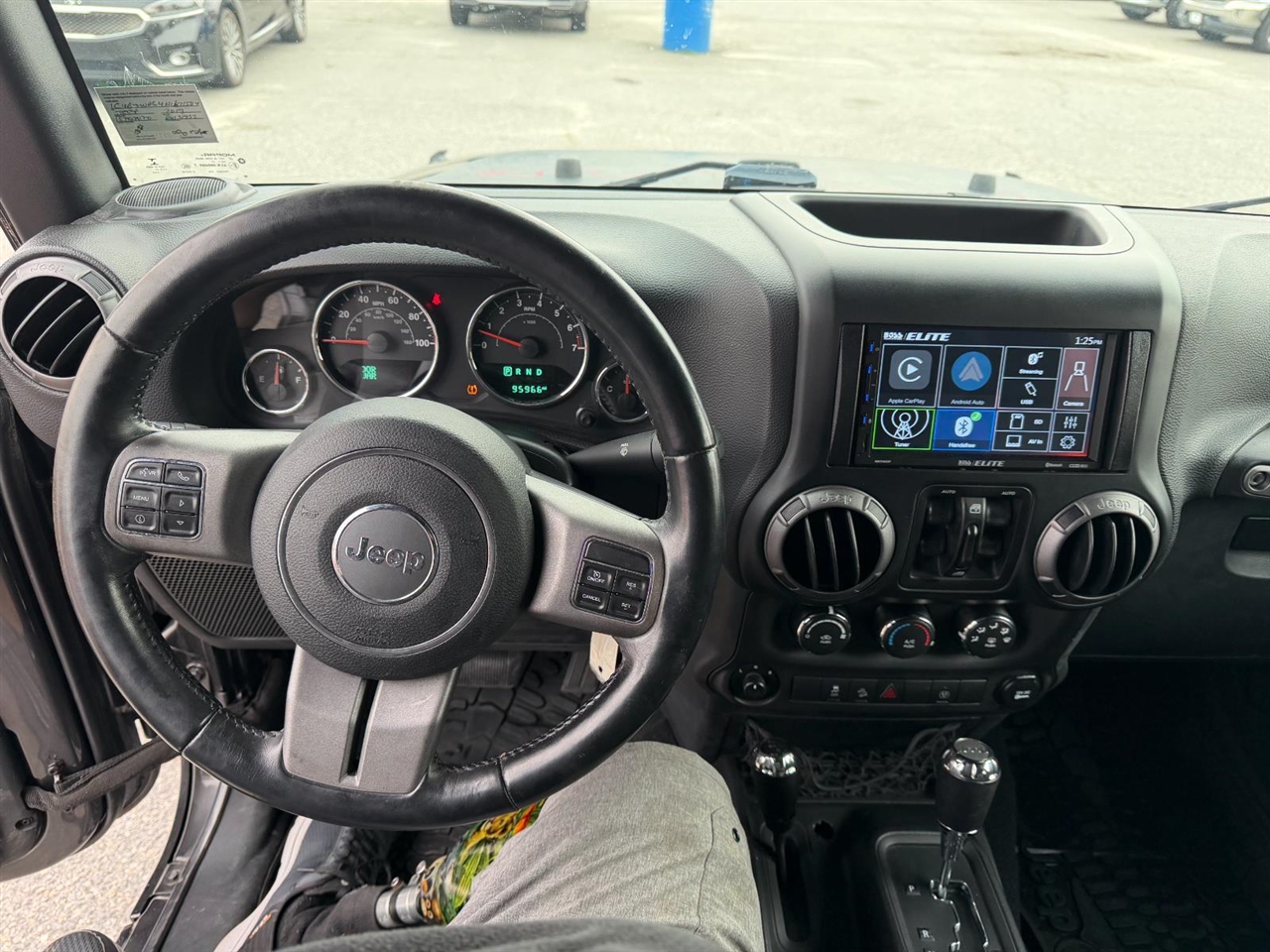 Jeep Wrangler Unlimited Sport 4WD 2017