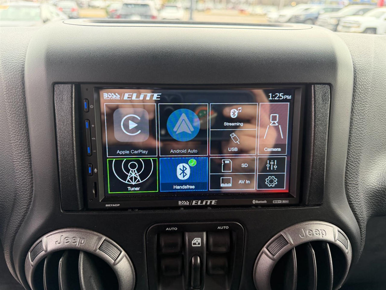 Jeep Wrangler Unlimited Sport 4WD 2017