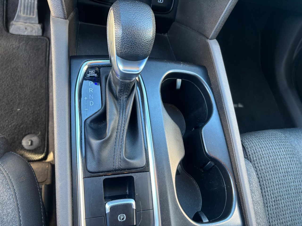 Hyundai Santa Fe SE 2.4 AWD 2019 Hyundai Santa Fe SE 2.4 AWD 2019