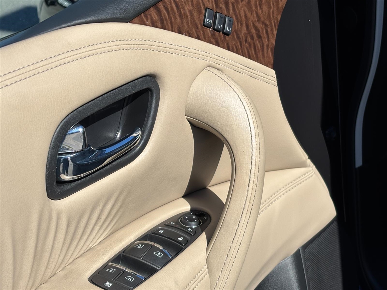 Nissan Armada SL AWD 2017 Nissan Armada SL AWD 2017