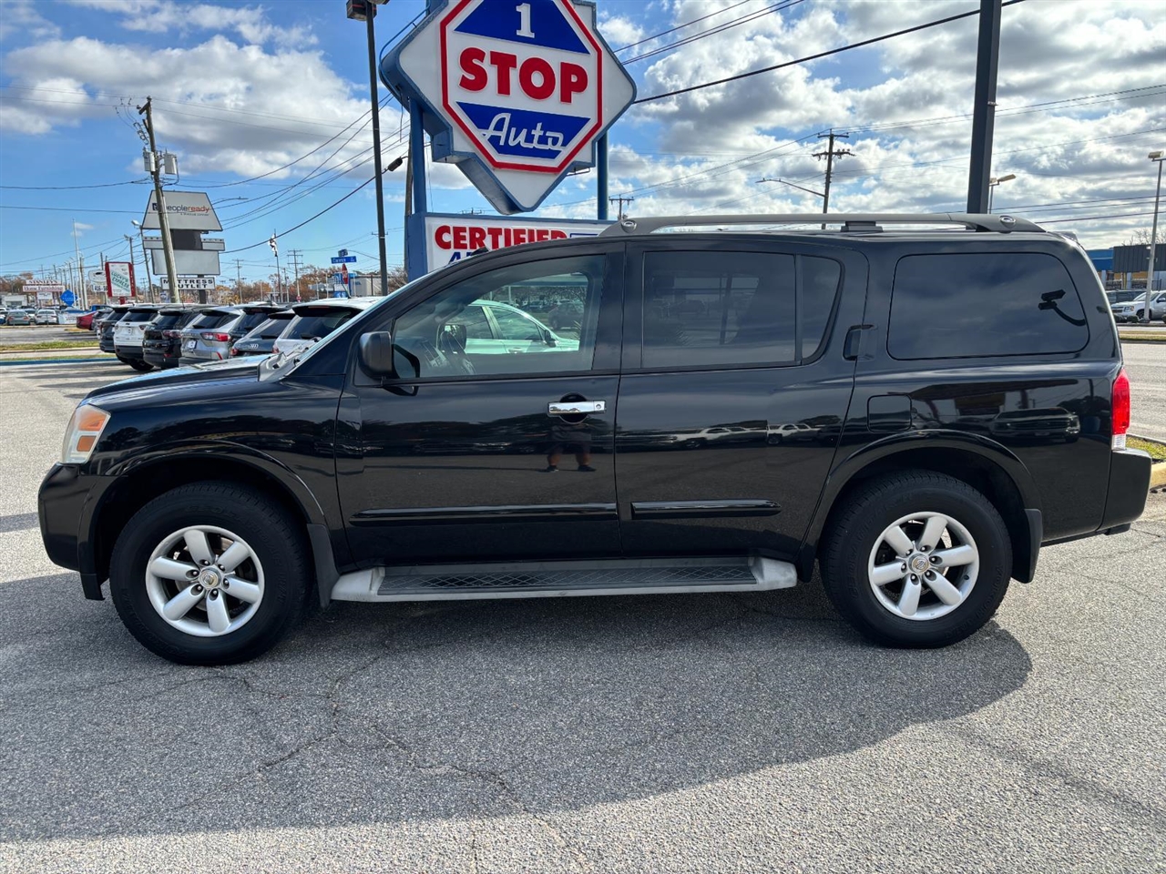 Nissan Armada SV 4WD 2014