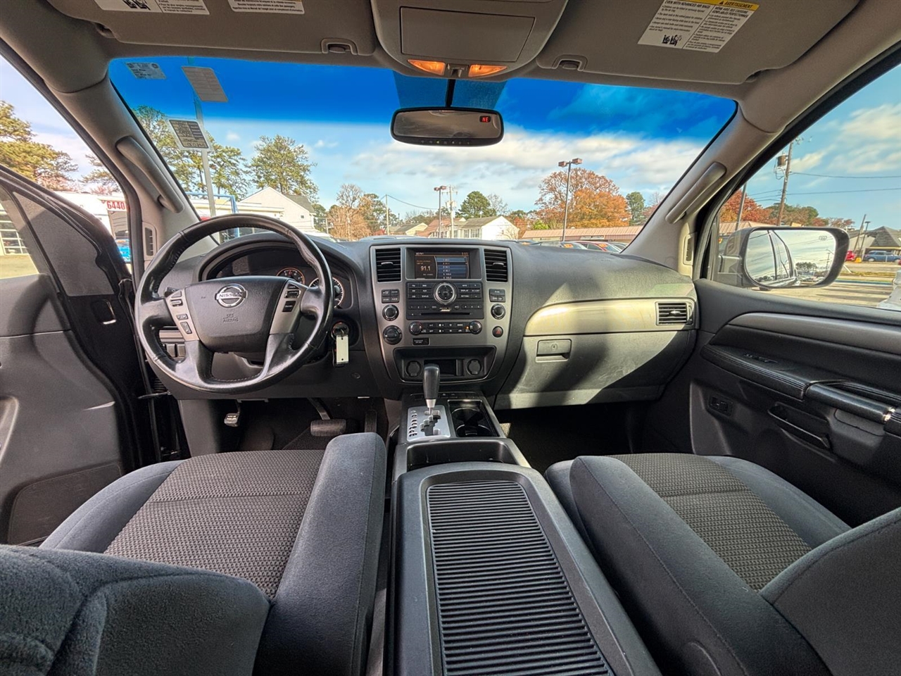 Nissan Armada SV 4WD 2014