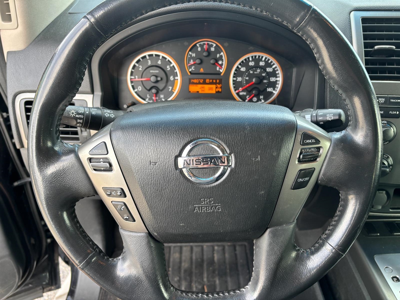 Nissan Armada SV 4WD 2014