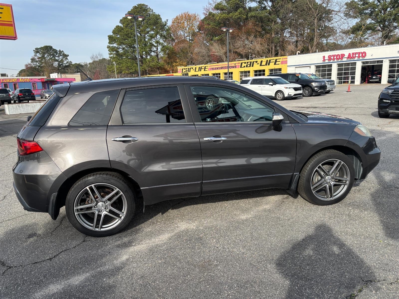 Acura RDX 5-Spd AT SH-AWD with Technology Package 2011