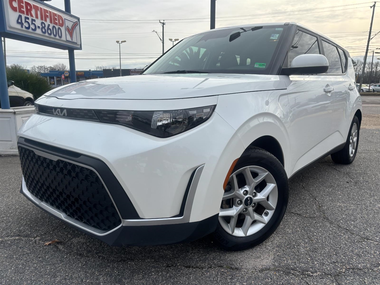 2023 Kia Soul S's photo