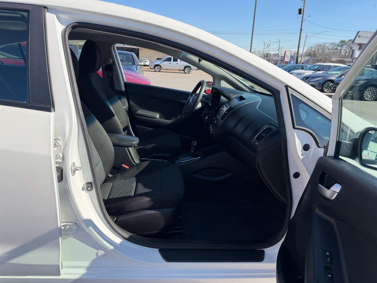 Kia Forte LX 6A 2018