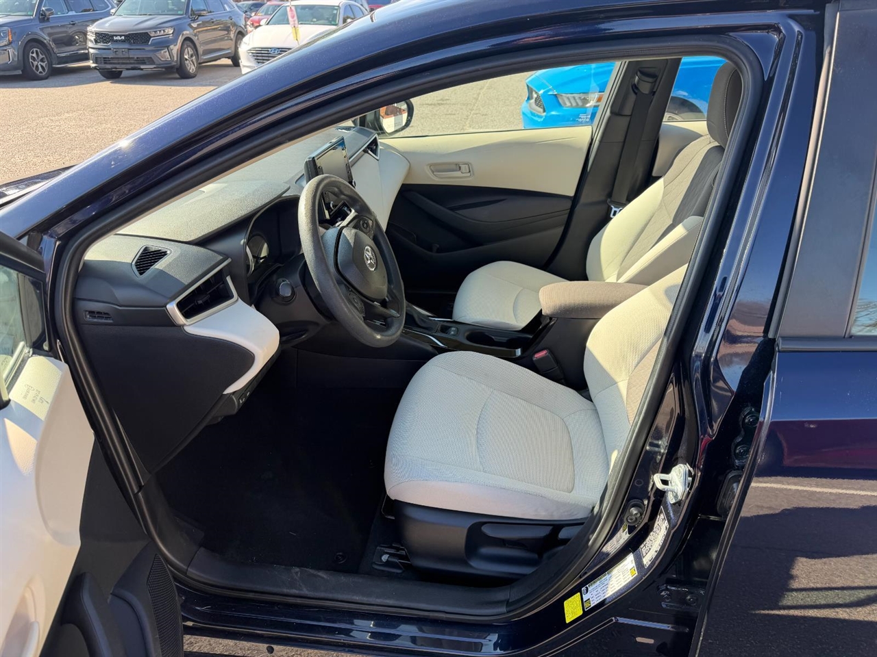 Toyota Corolla LE 2022