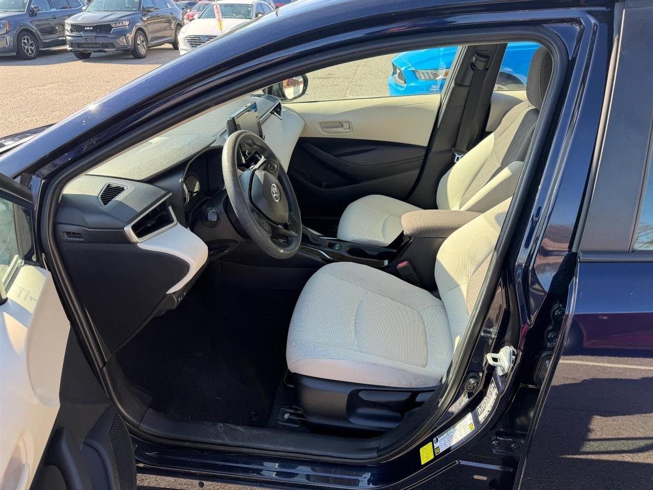 Toyota Corolla LE 2022