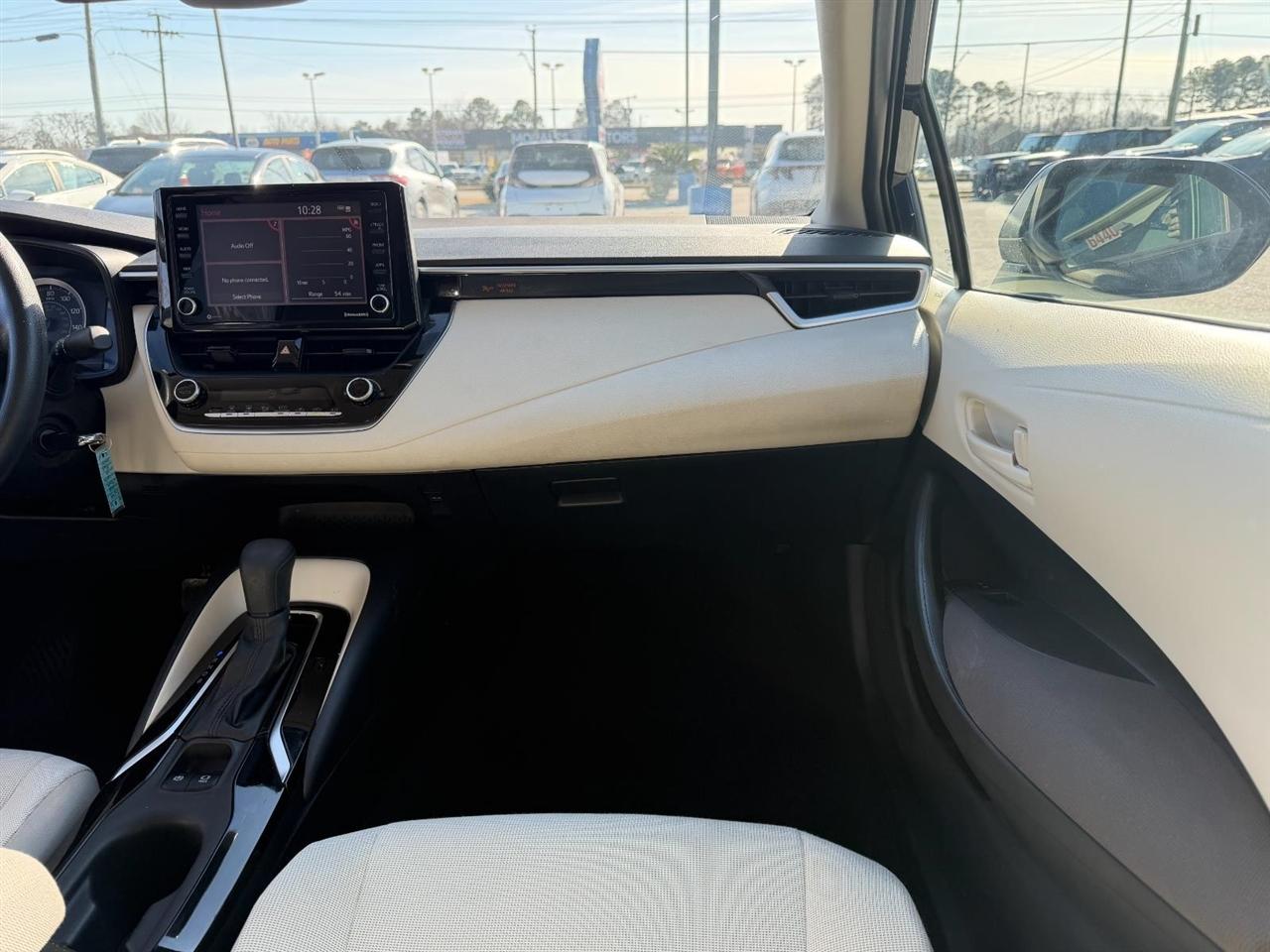 Toyota Corolla LE 2022