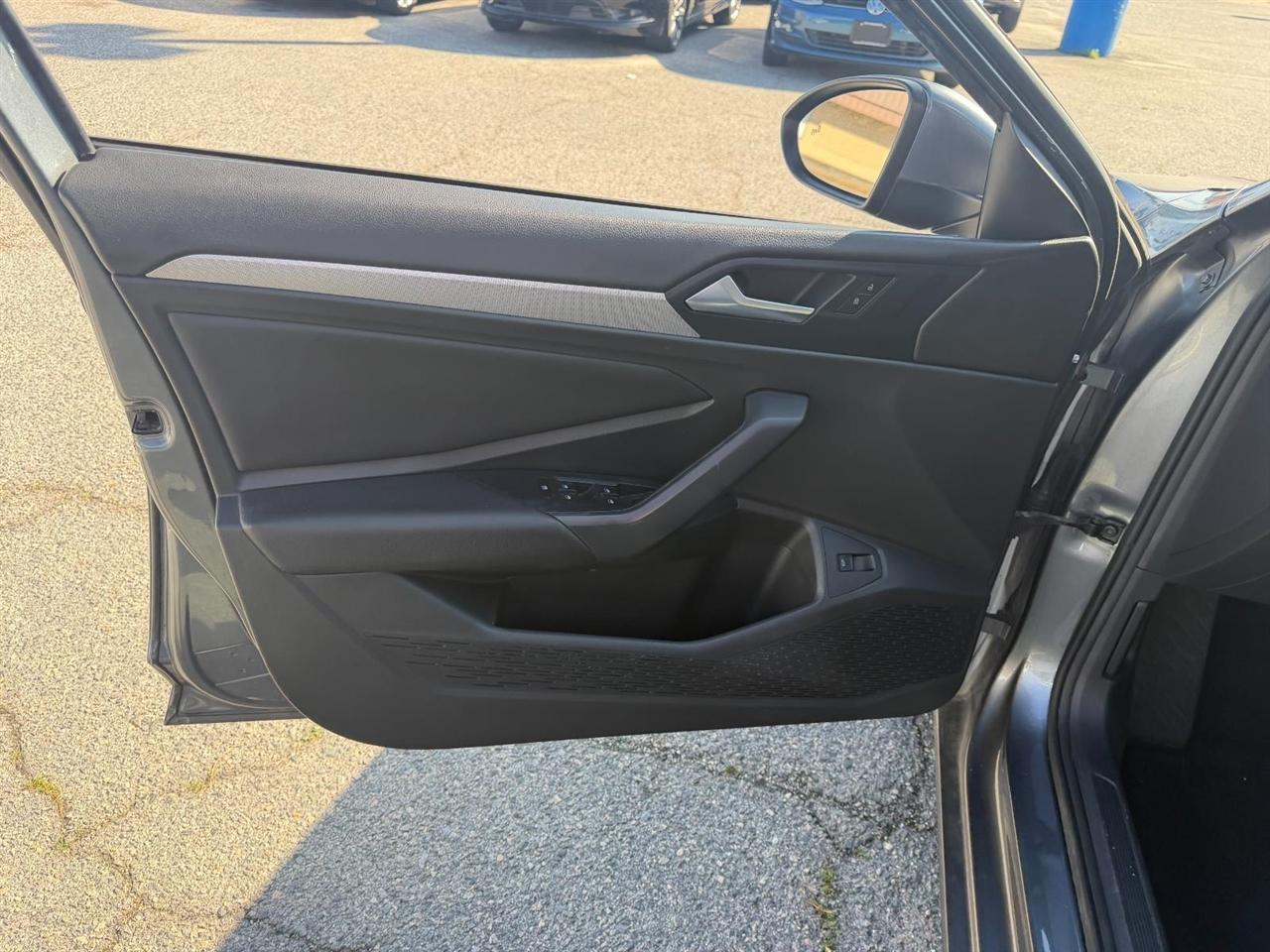 Volkswagen Jetta 1.4T S 8A 2019