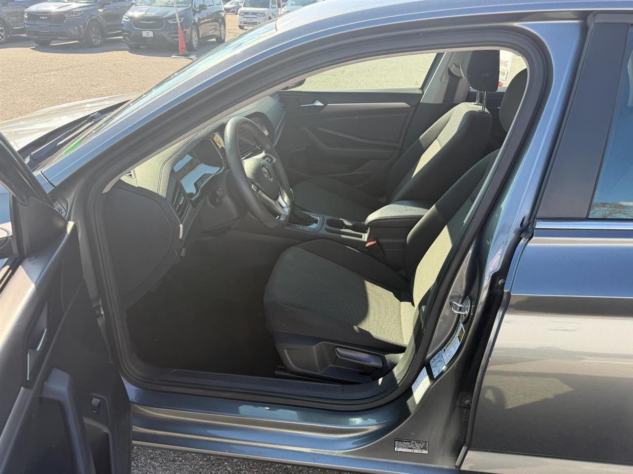 Volkswagen Jetta 1.4T S 8A 2019