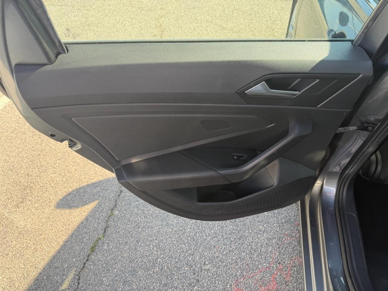 Volkswagen Jetta 1.4T S 8A 2019