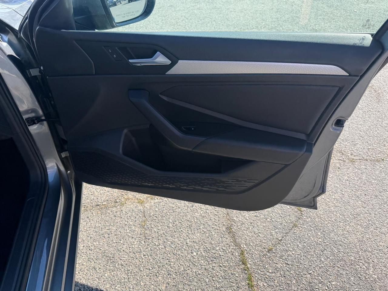 Volkswagen Jetta 1.4T S 8A 2019