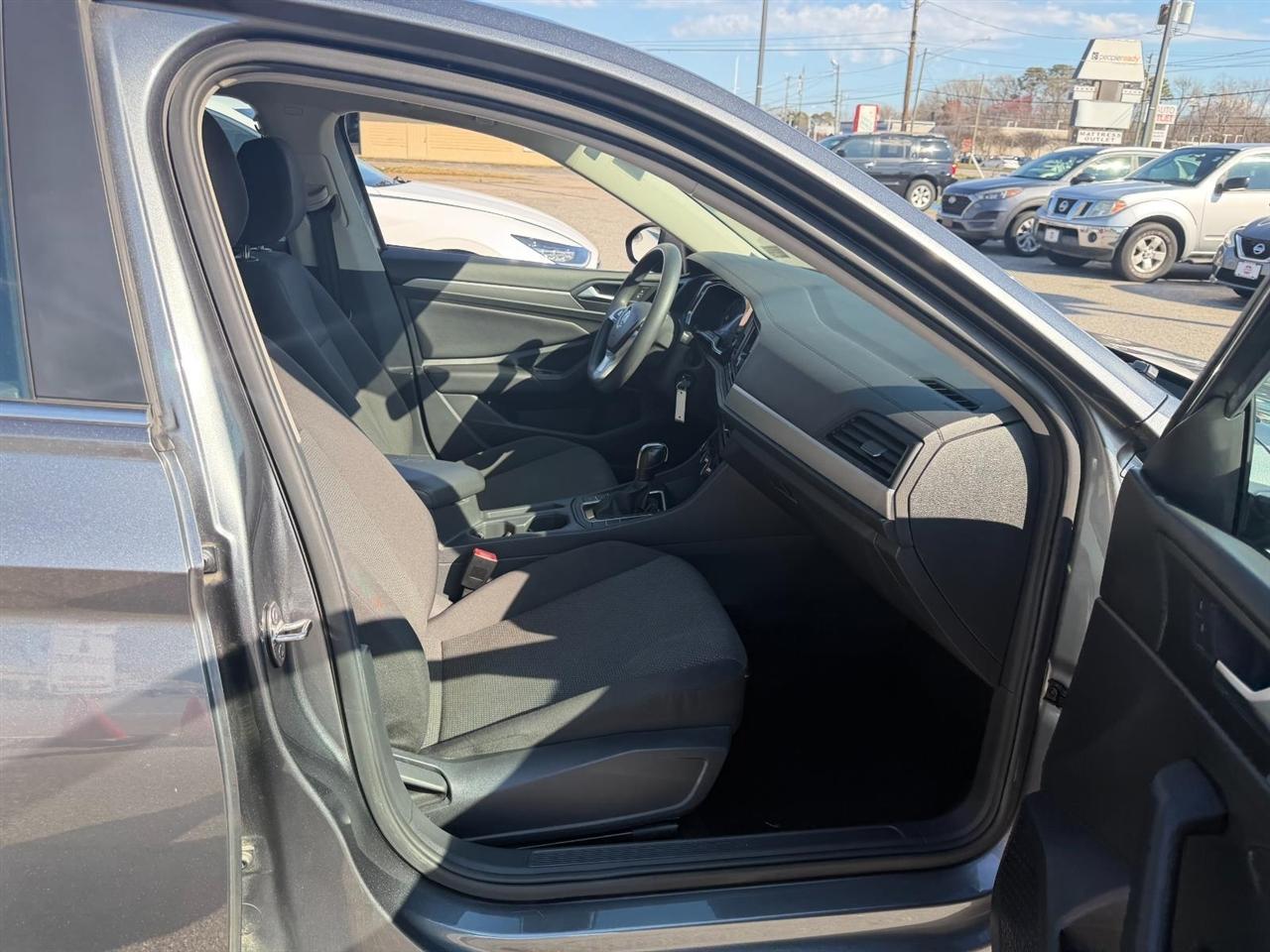 Volkswagen Jetta 1.4T S 8A 2019