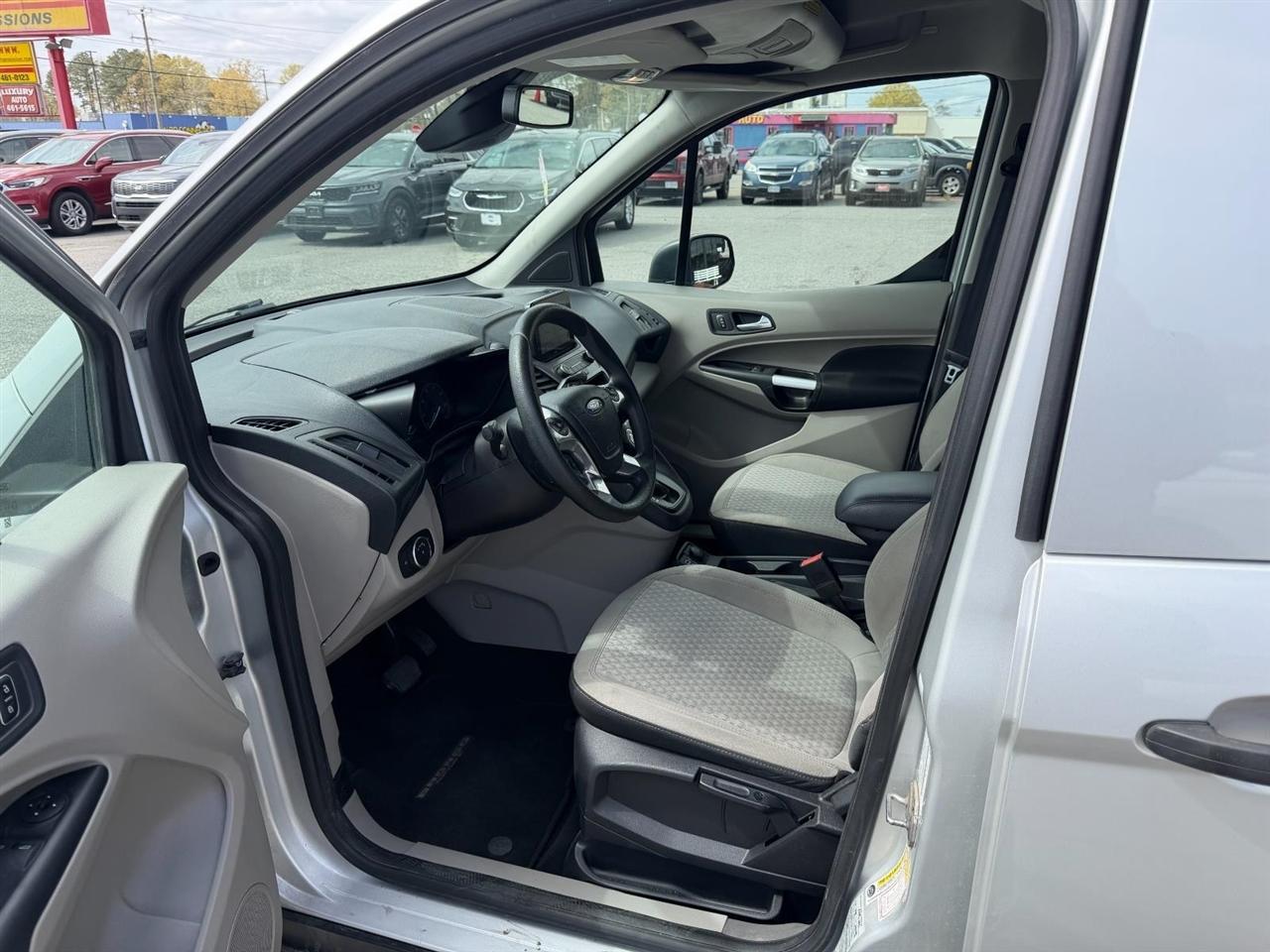 Ford Transit Connect Cargo Van XLT LWB w/Rear Liftgate 2019