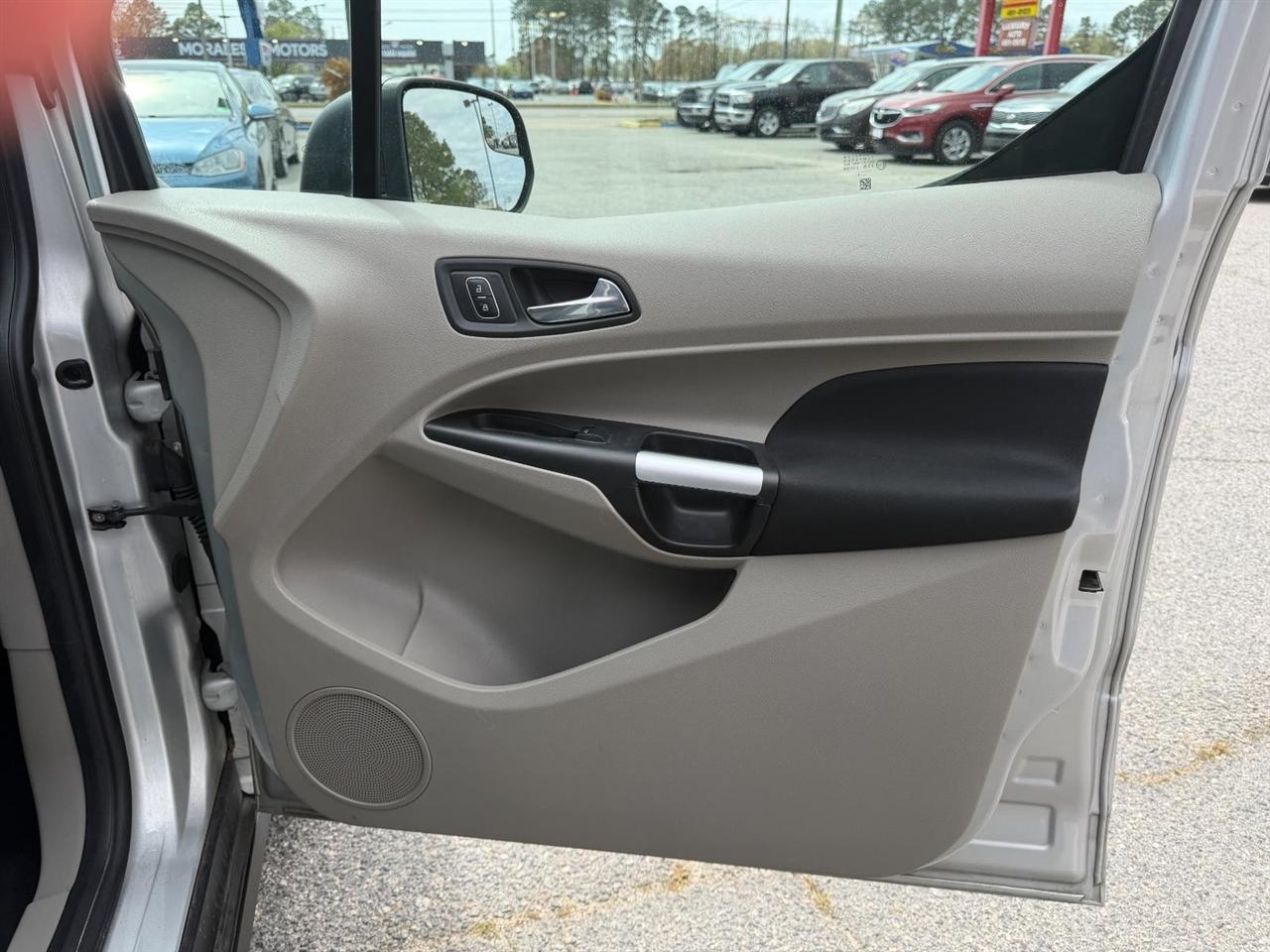 Ford Transit Connect Cargo Van XLT LWB w/Rear Liftgate 2019