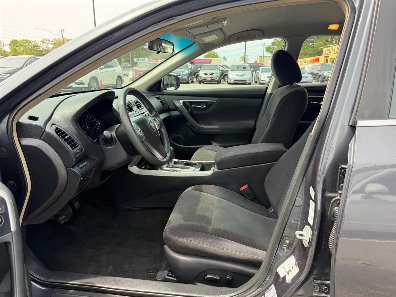 Nissan Altima 2.5 S 2013