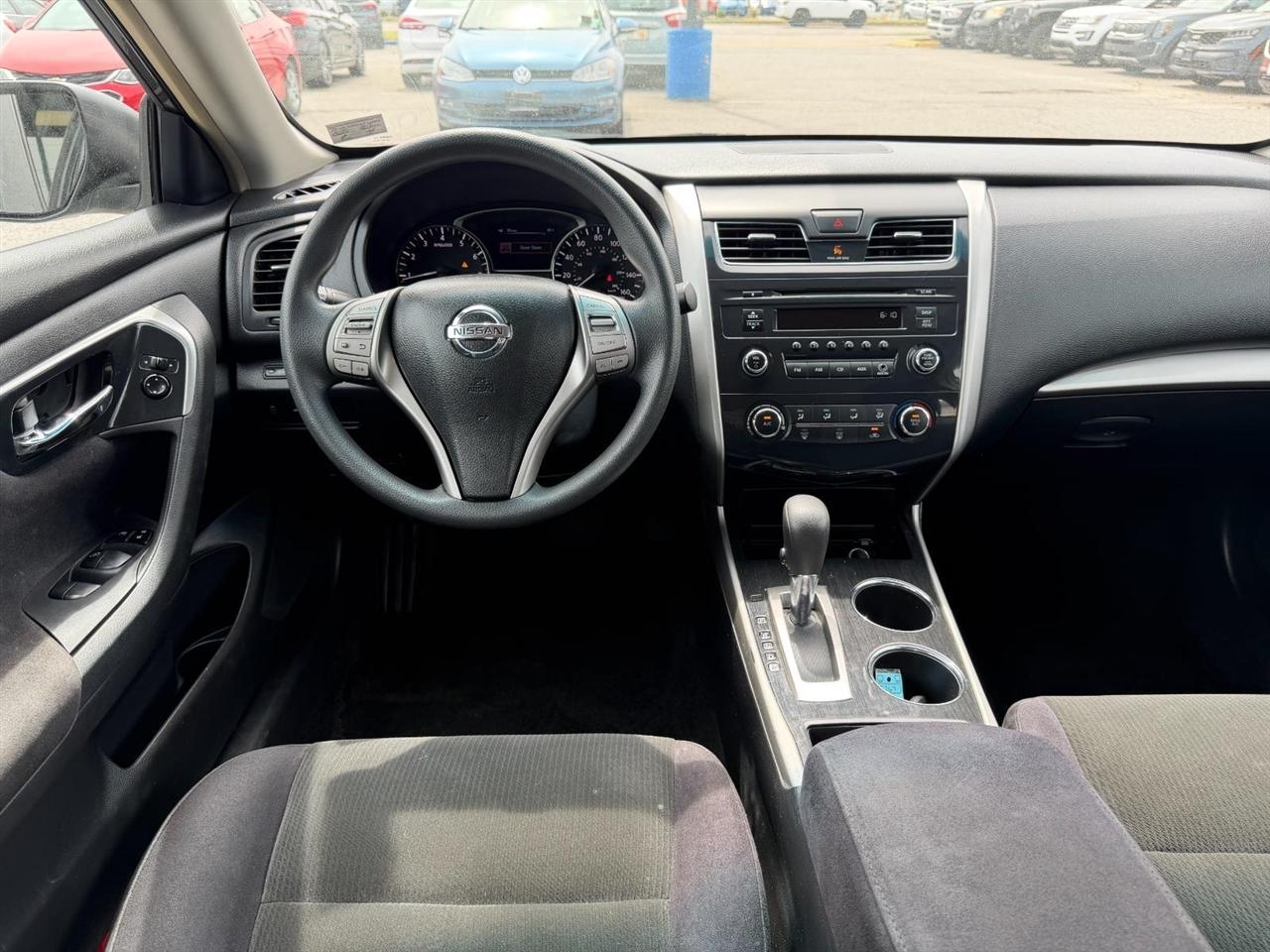 Nissan Altima 2.5 S 2013