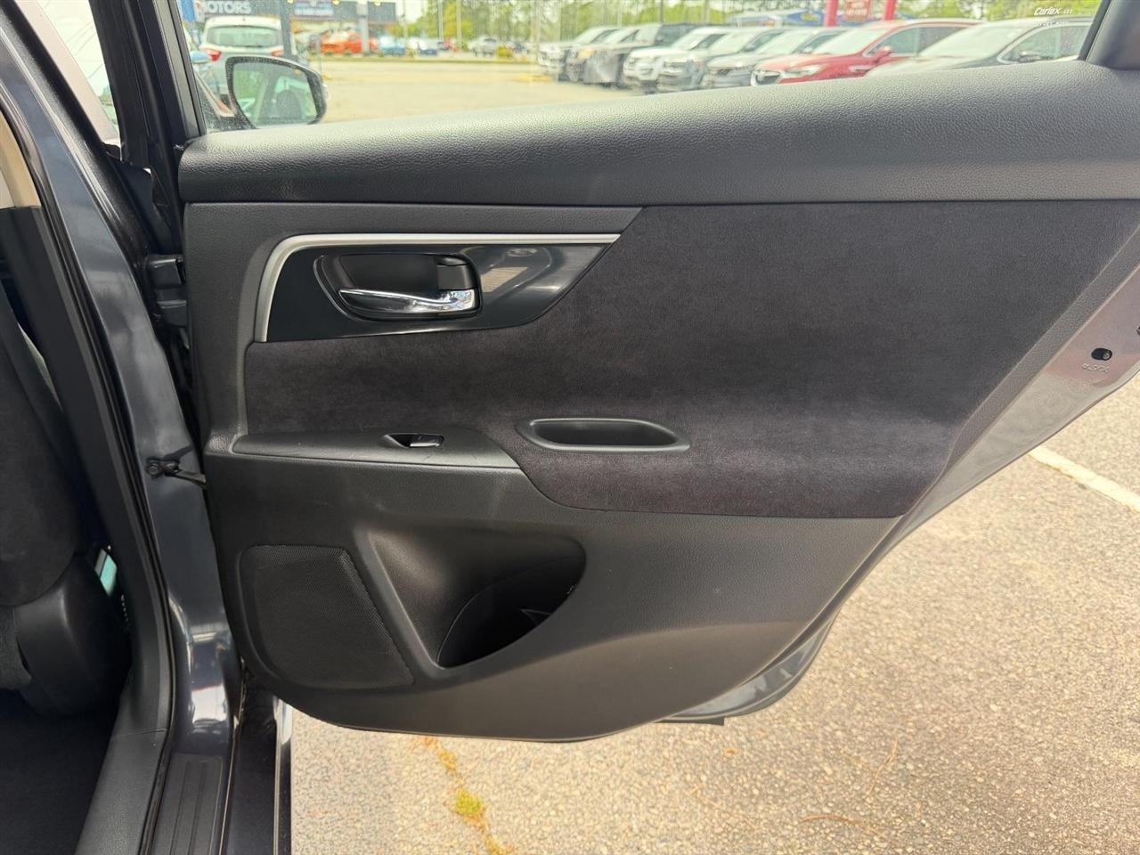 Nissan Altima 2.5 S 2013