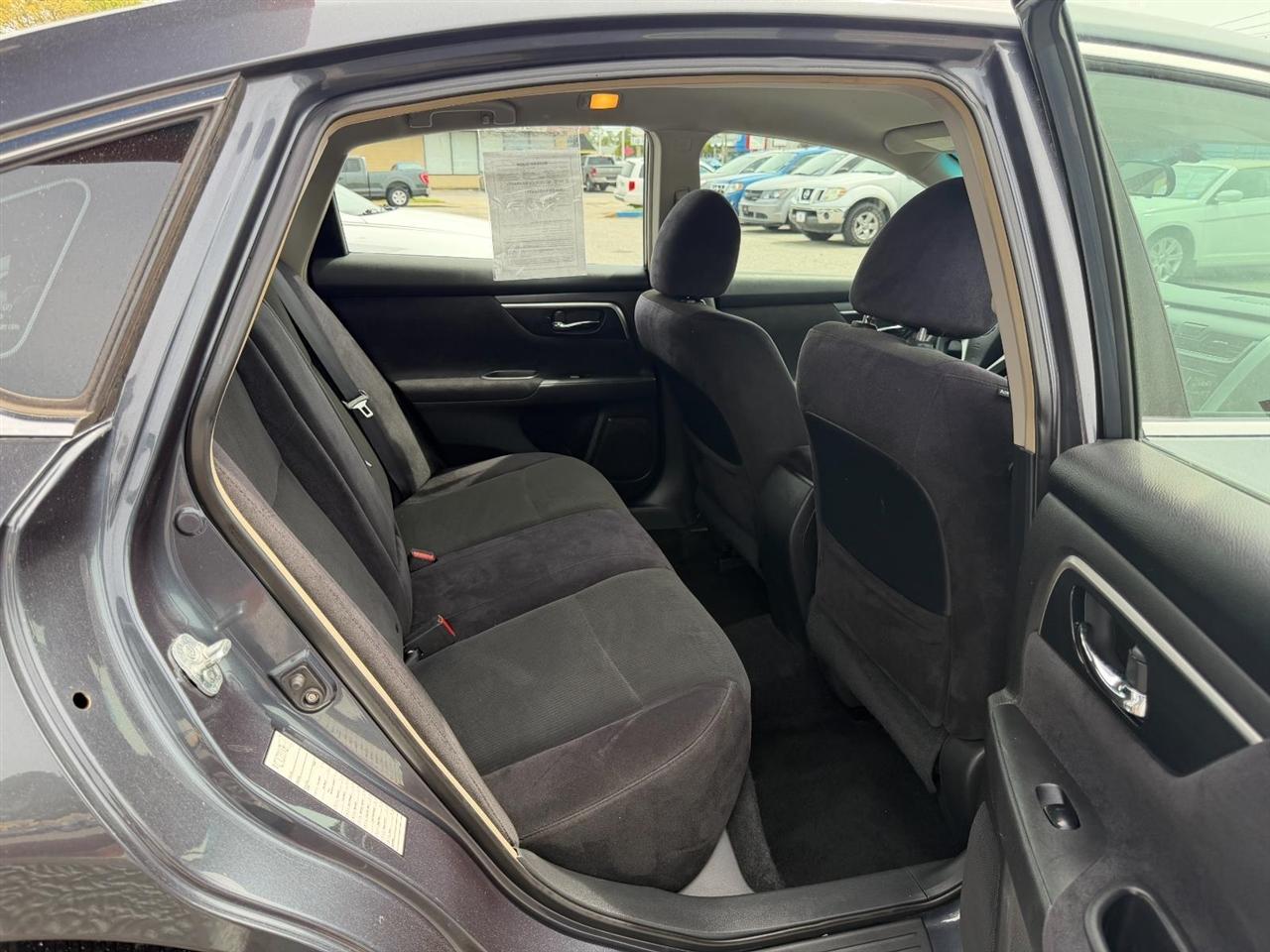 Nissan Altima 2.5 S 2013