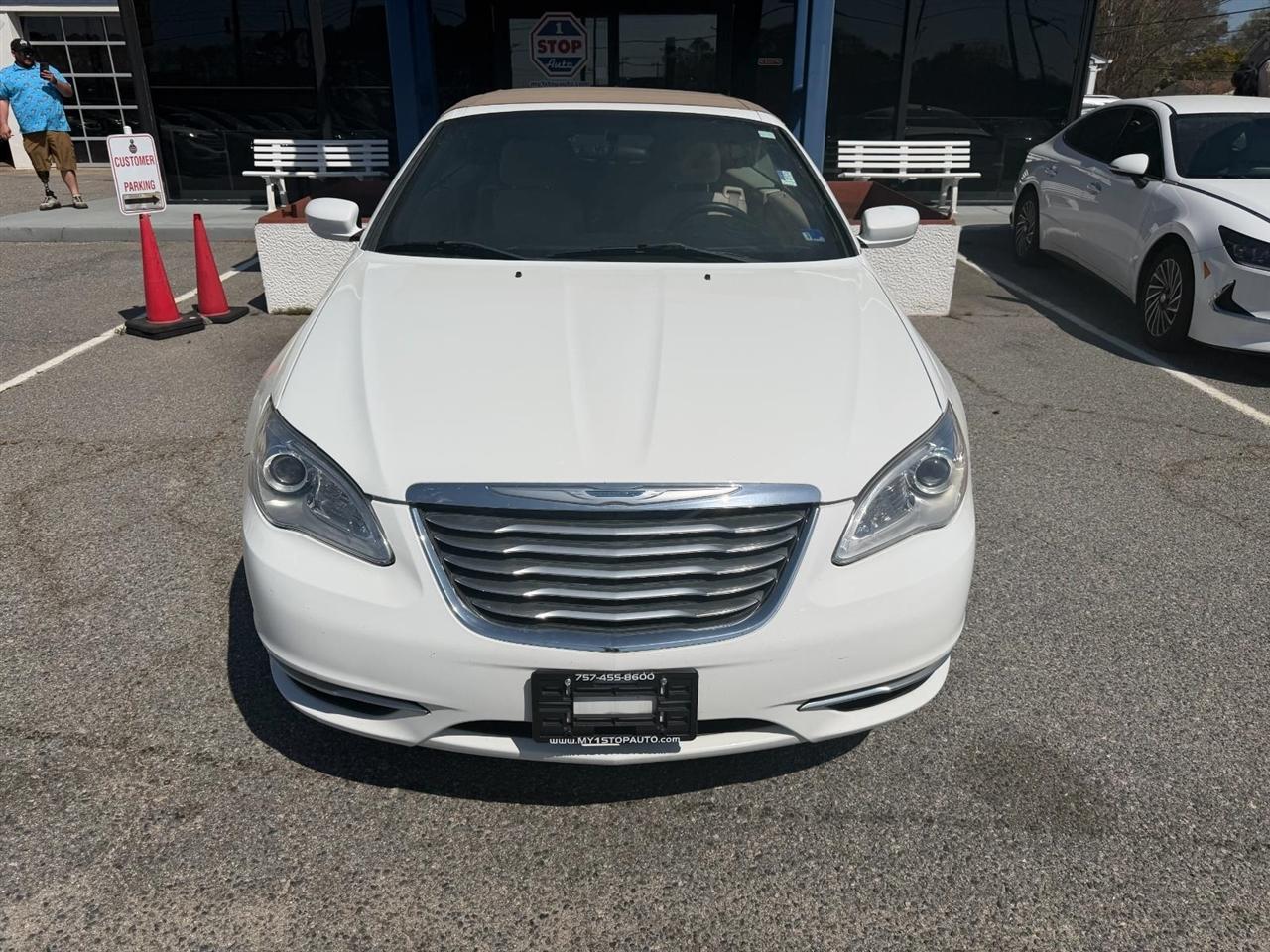 Chrysler 200 Touring Convertible 2014