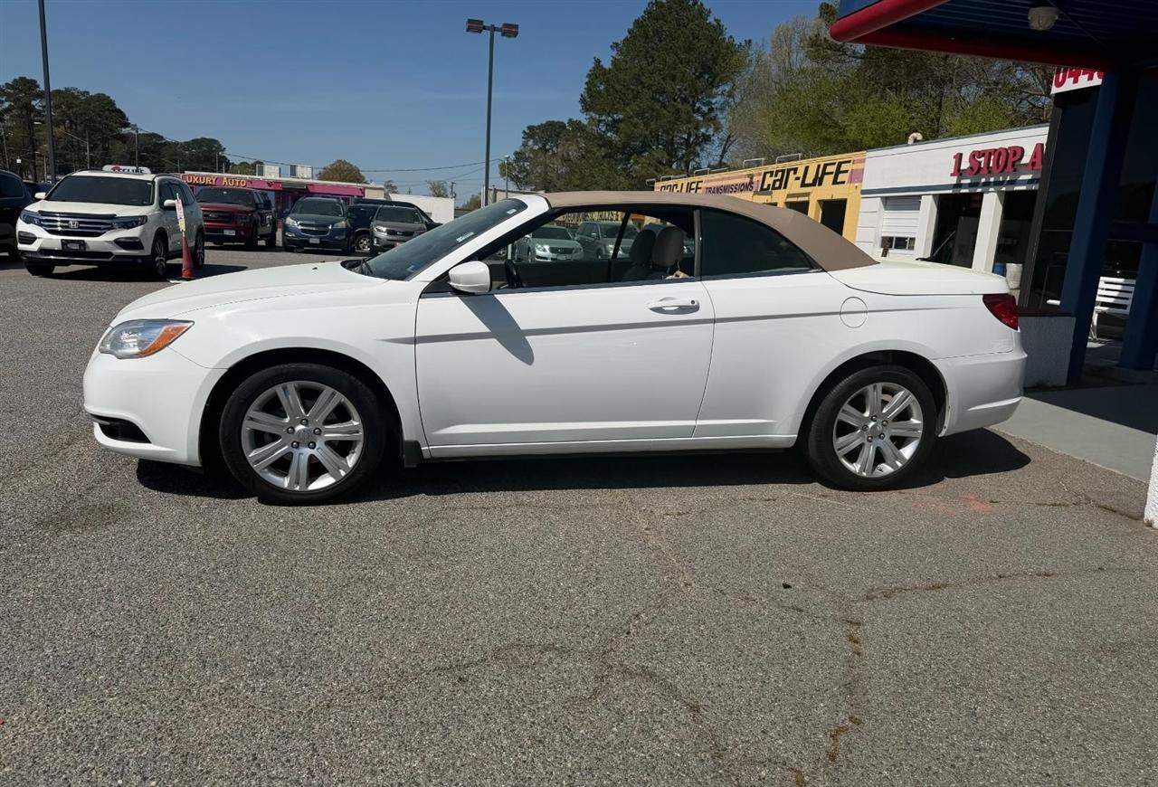 Chrysler 200 Touring Convertible 2014