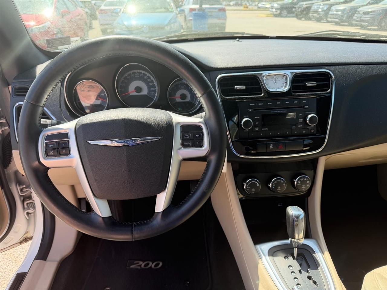 Chrysler 200 Touring Convertible 2014