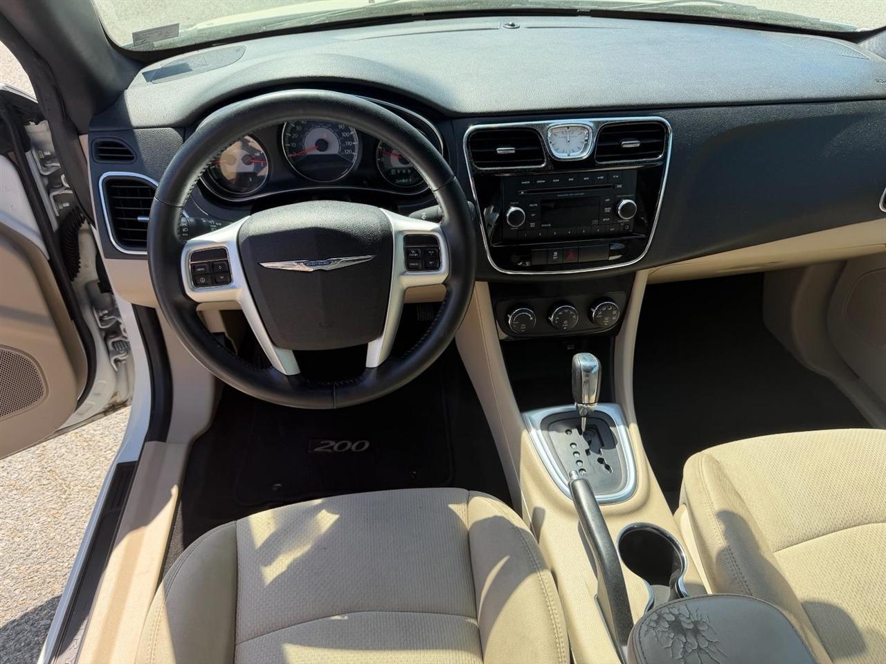 Chrysler 200 Touring Convertible 2014