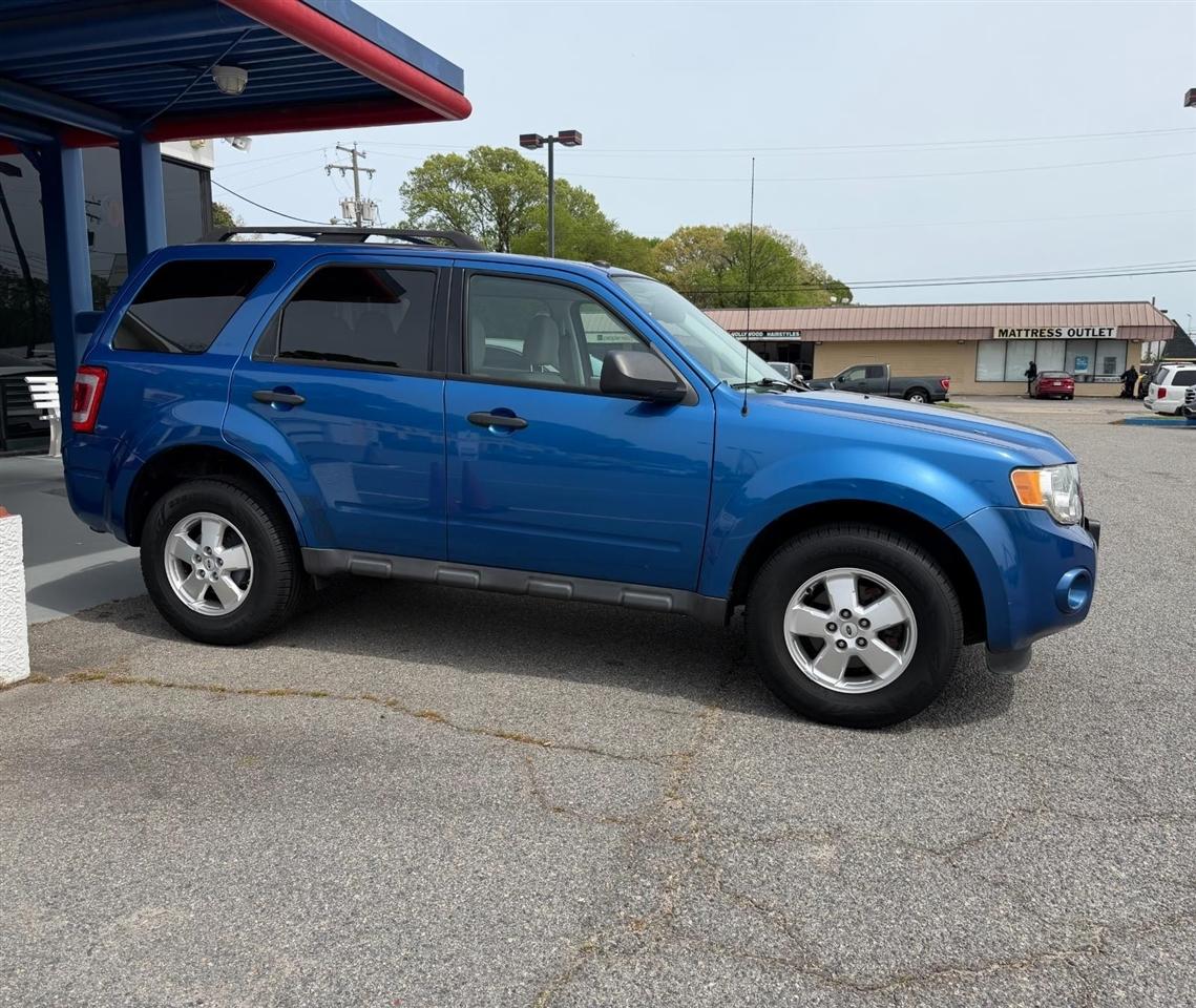 Ford Escape XLT FWD 2012