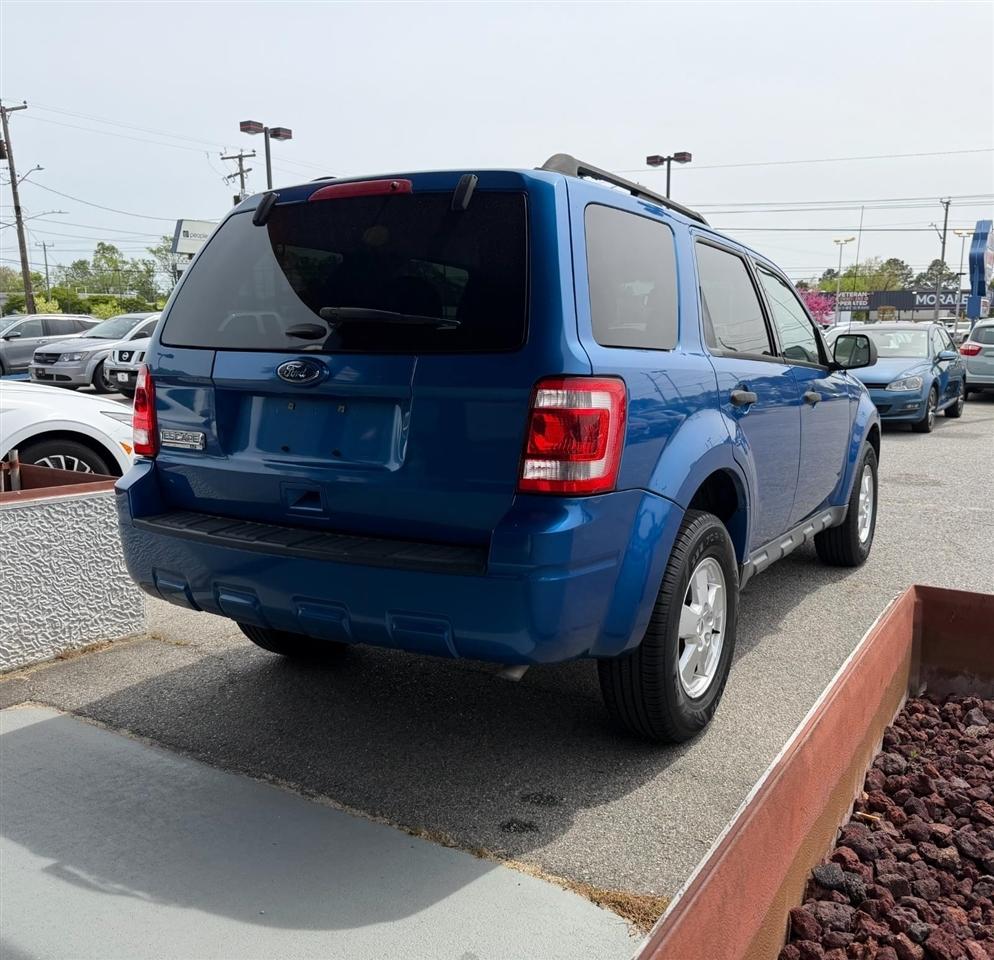 Ford Escape XLT FWD 2012