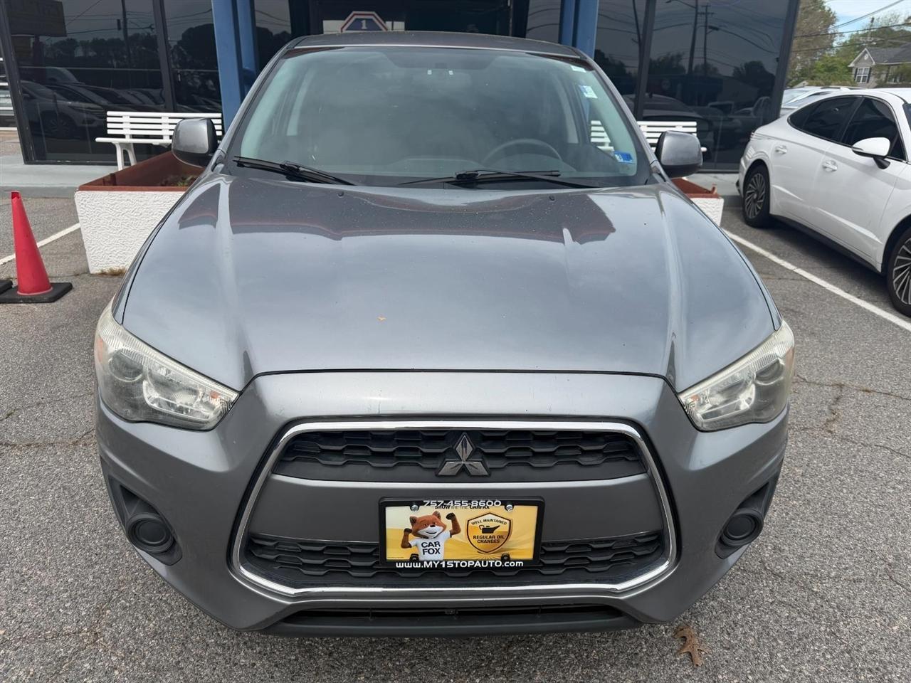 Mitsubishi Outlander Sport ES 2WD 2014
