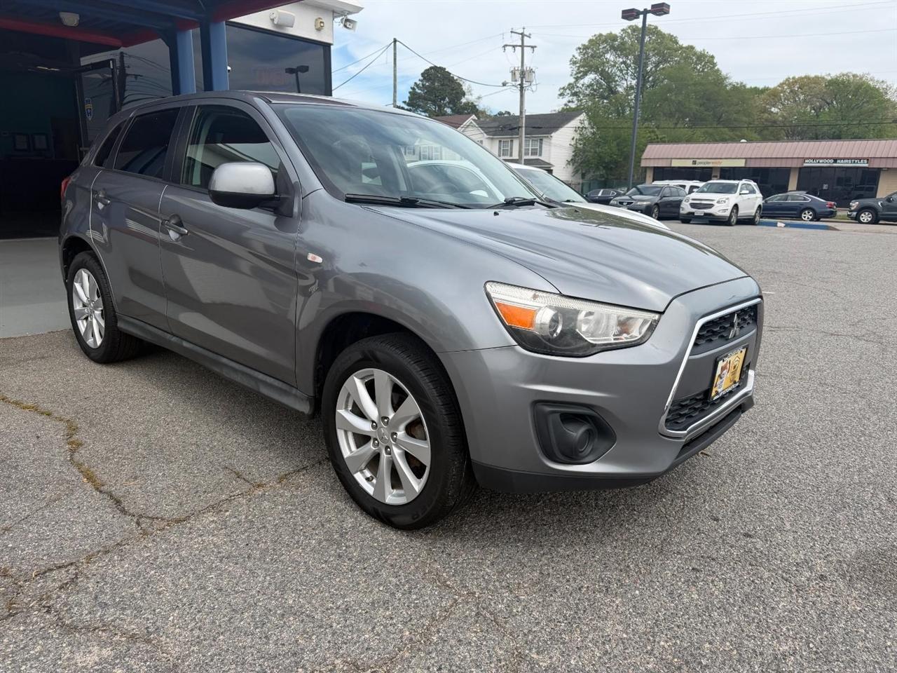 Mitsubishi Outlander Sport ES 2WD 2014