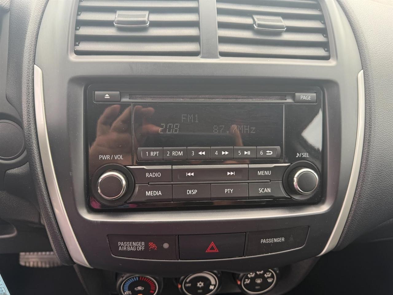 Mitsubishi Outlander Sport ES 2WD 2014