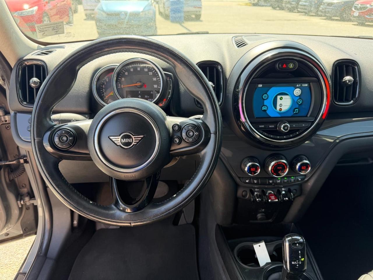 MINI Countryman Base 2020