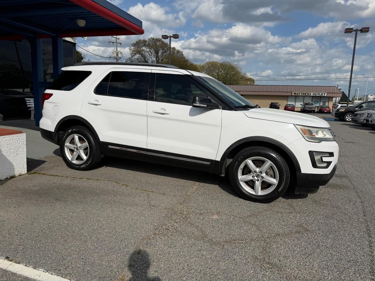 Ford Explorer XLT 4WD 2016