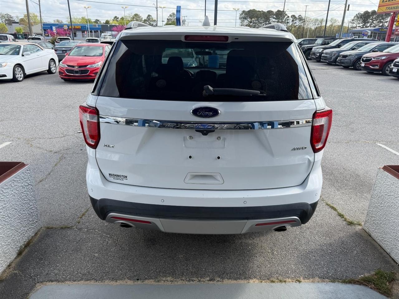 Ford Explorer XLT 4WD 2016