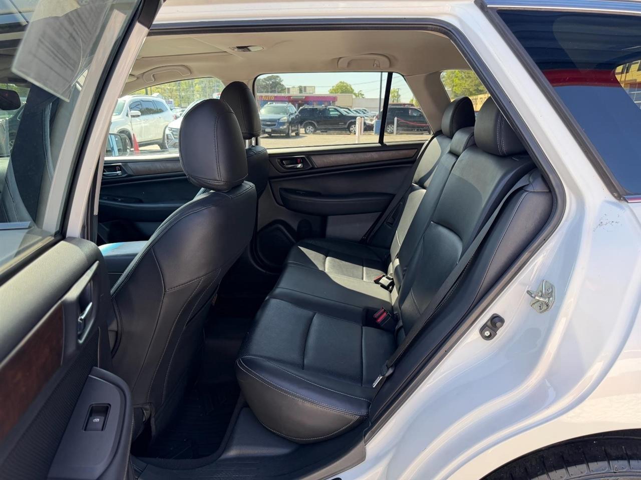 Subaru Outback 2.5i Limited 2015