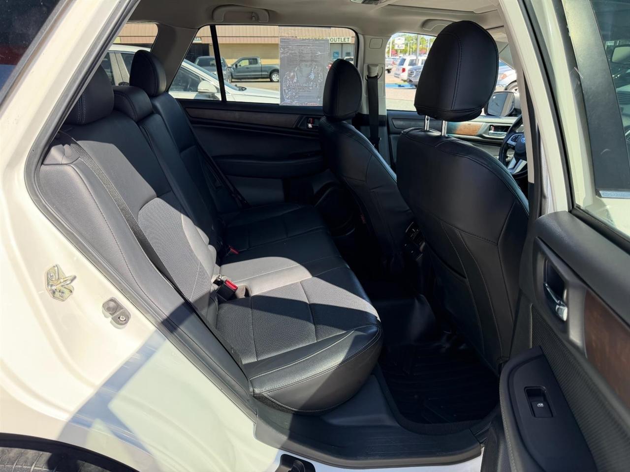 Subaru Outback 2.5i Limited 2015