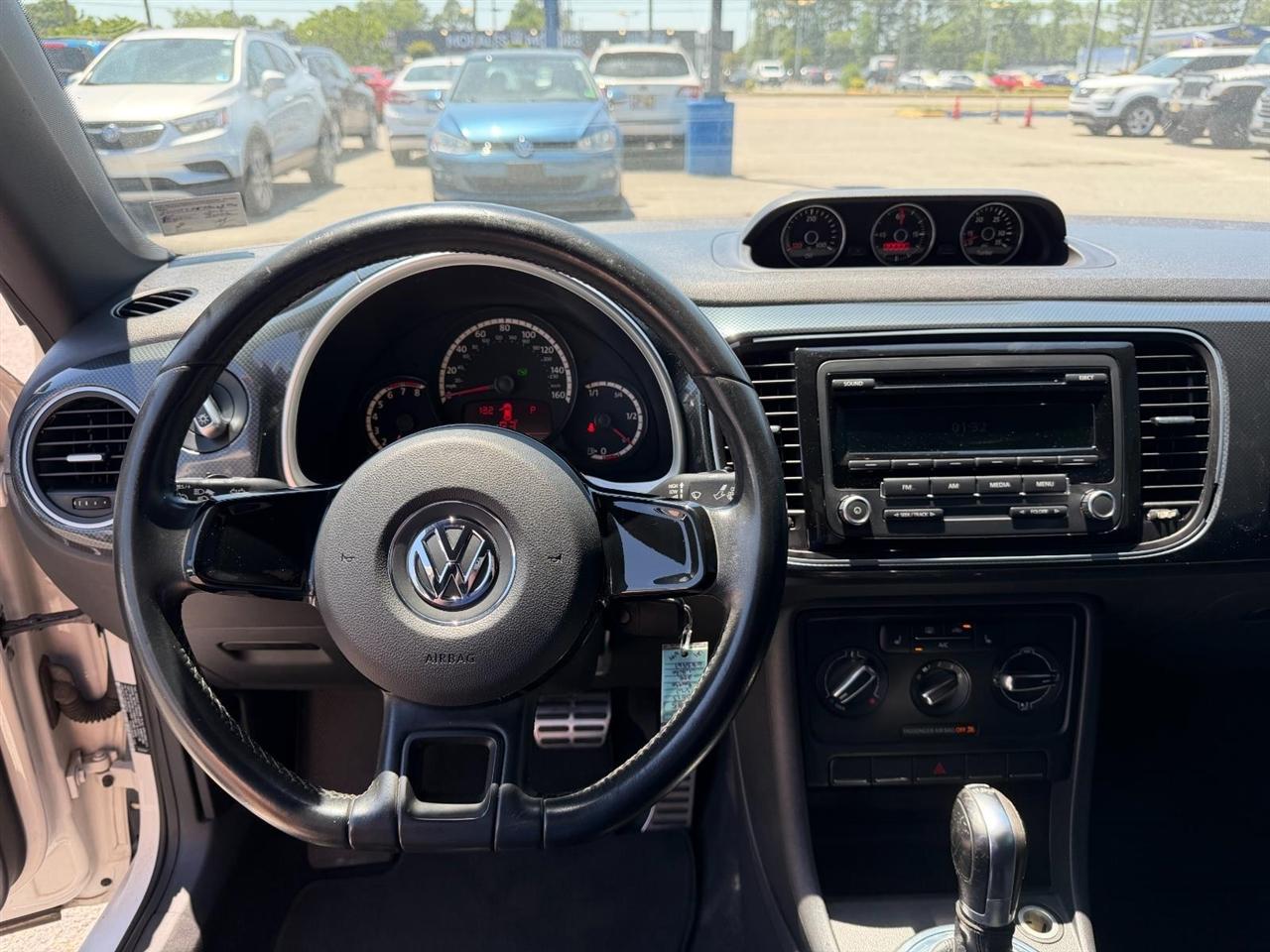 Volkswagen Beetle 2.0T Turbo 2013