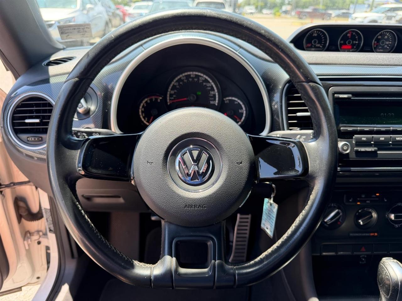 Volkswagen Beetle 2.0T Turbo 2013