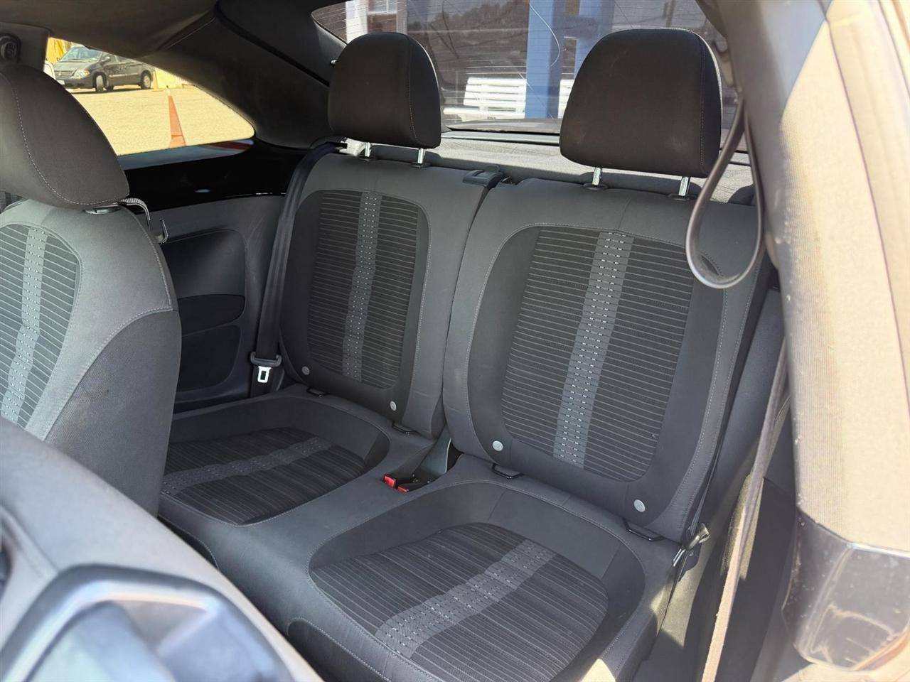 Volkswagen Beetle 2.0T Turbo 2013