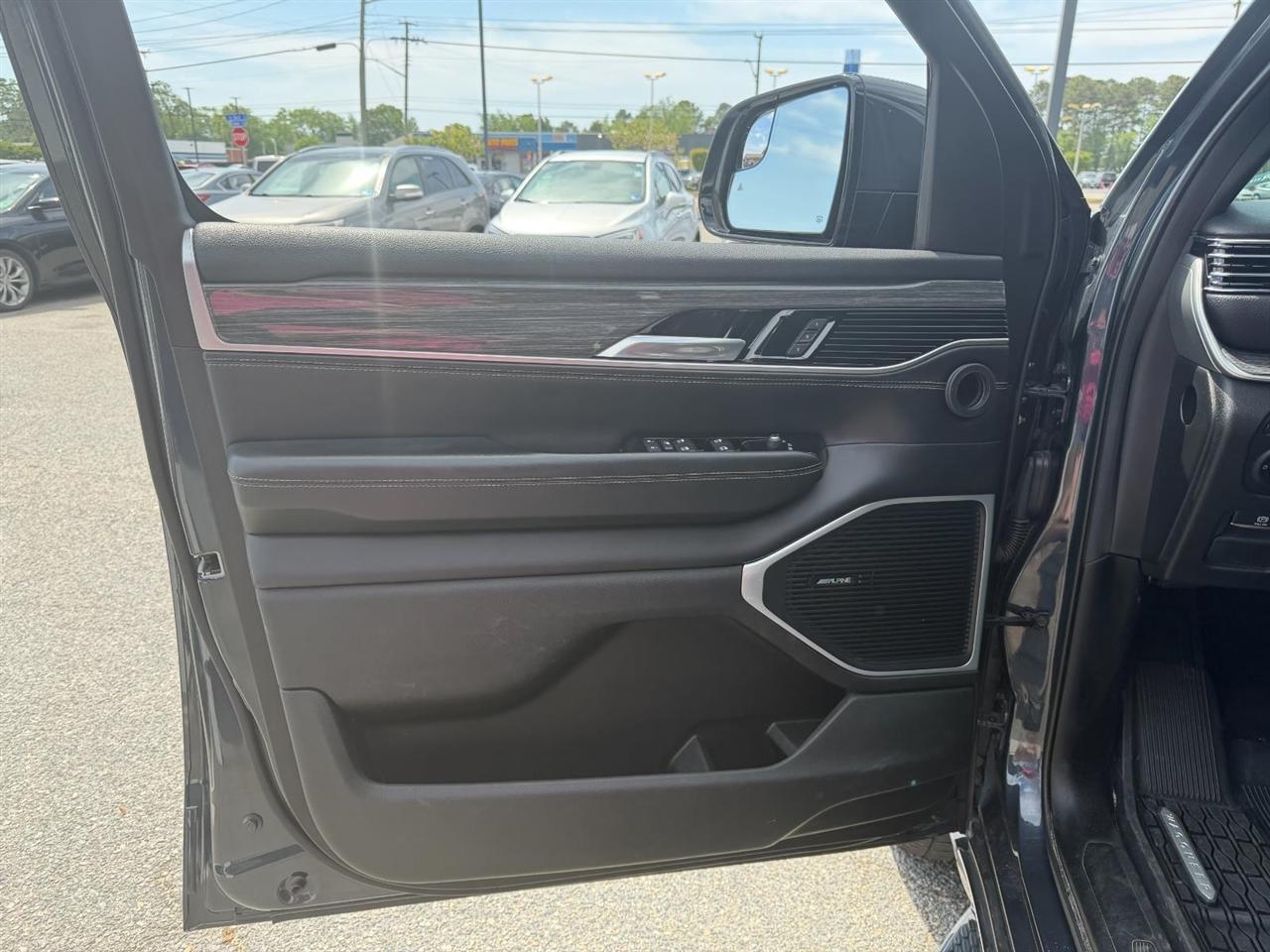 Jeep Wagoneer Series III 4WD 2022