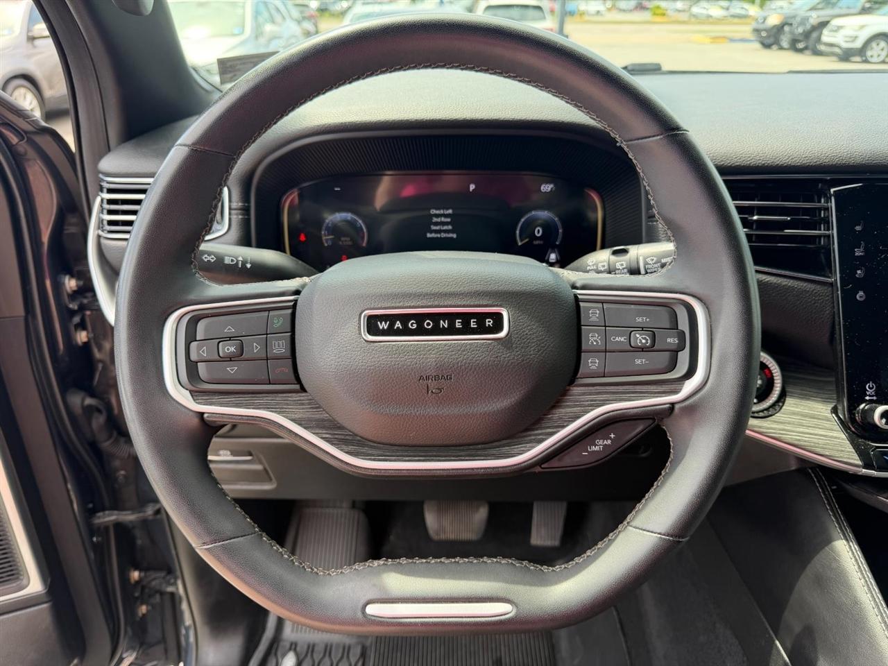 Jeep Wagoneer Series III 4WD 2022