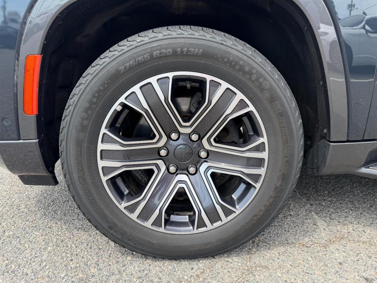 Jeep Wagoneer Series III 4WD 2022