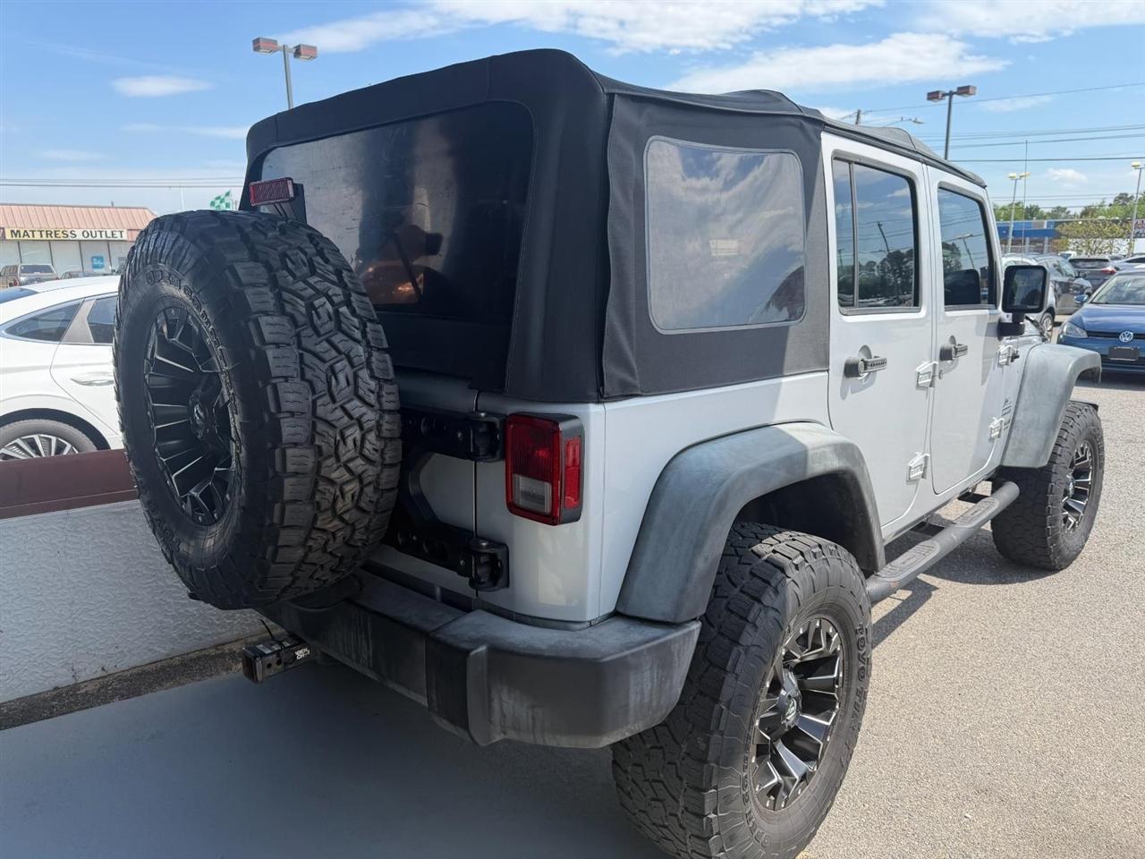 Jeep Wrangler Unlimited Sport 4WD 2012