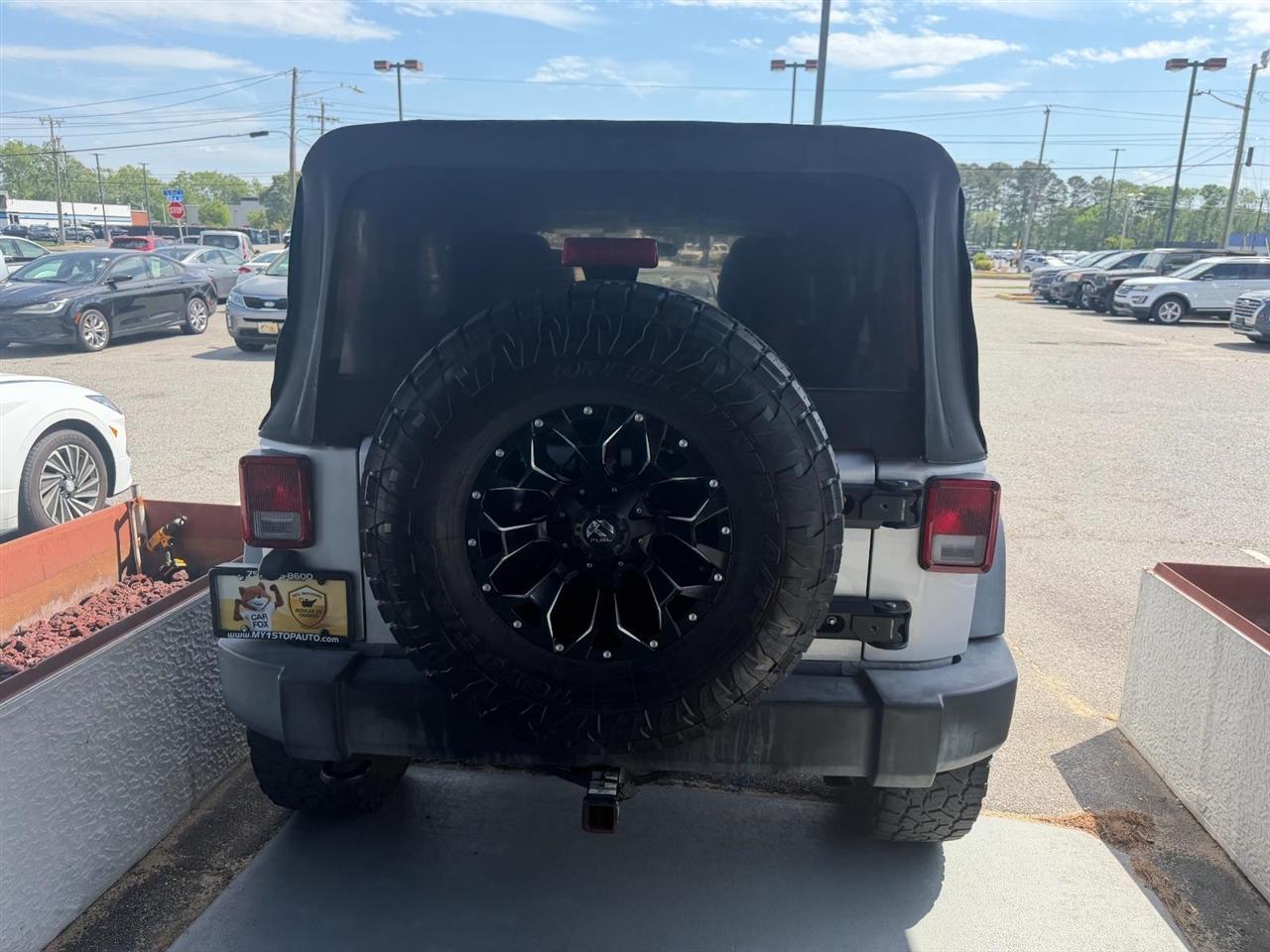 Jeep Wrangler Unlimited Sport 4WD 2012