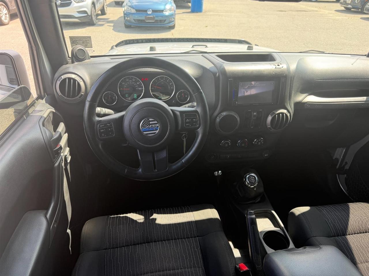 Jeep Wrangler Unlimited Sport 4WD 2012